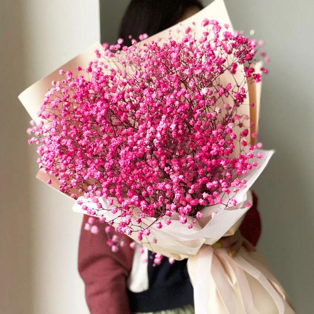 Букет из розовых гипсофил